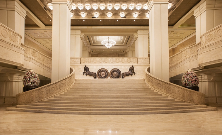 Imagen de los interiores del Hotel Itc Grand Chola, A Luxury Collection , Chennai. Foto 11
