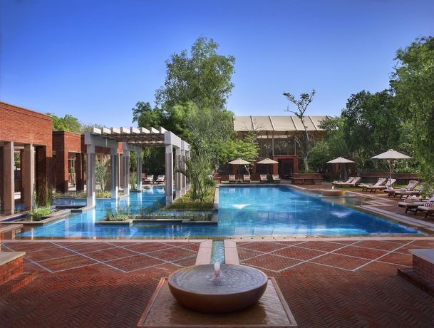 Imagen de la piscina del Hotel Itc Mughal, A Luxury Collection Resort and Spa, Agra. Foto 9
