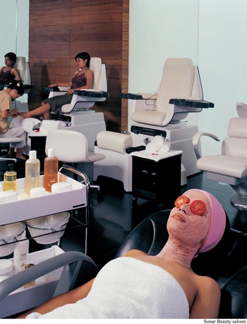 Imagen de la piscina del Hotel Itc Sonar, A Luxury Collection , Kolkata. Foto 16