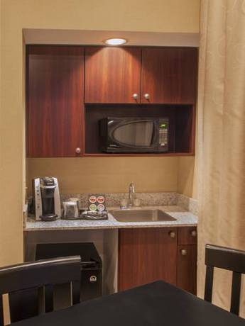 Imagen de la habitación del Hotel Ithaca. Foto 4