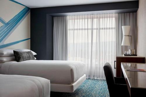 Imagen de la habitación del Hotel Ithaca Marriott Downtown On The Commons. Foto 17