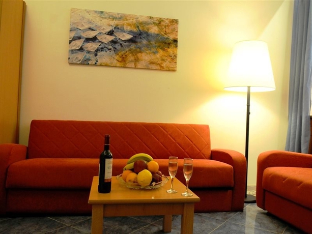 Imagen general del Hotel Ithea Suites. Foto 15