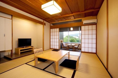 Imagen de la habitación del Hotel Ito Yukitei. Foto 6