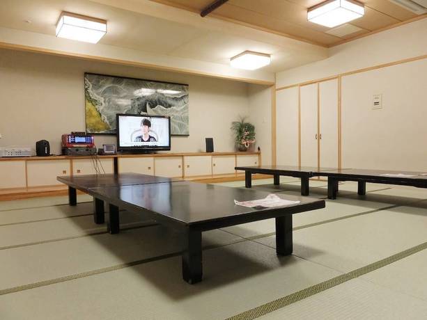 Imagen de los interiores del Hotel Itoen Atamikan. Foto 16