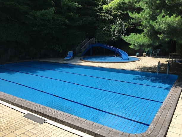 Imagen de la piscina del Hotel Itoen Matsukawakan. Foto 19