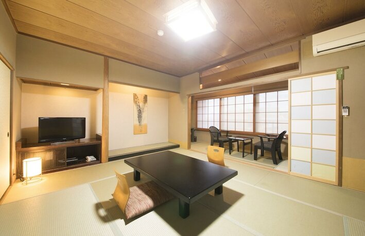 Imagen de la habitación del Hotel Itoyanagi Koyado Yuwa. Foto 28