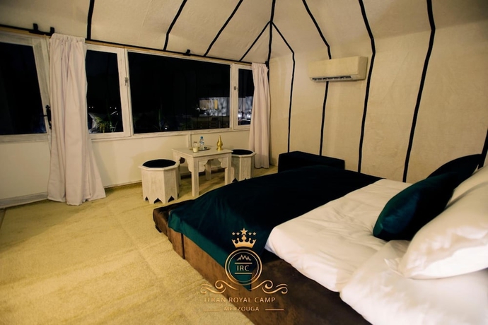 Imagen de la habitación del Hotel Itran Royal Camp. Foto 10