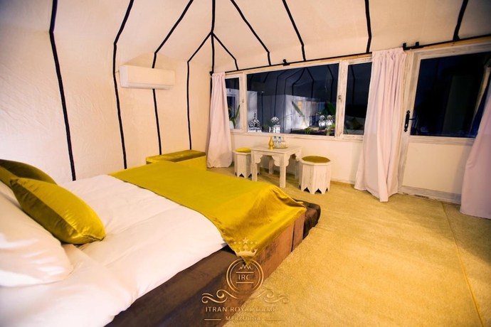 Imagen de la habitación del Hotel Itran Royal Camp. Foto 13