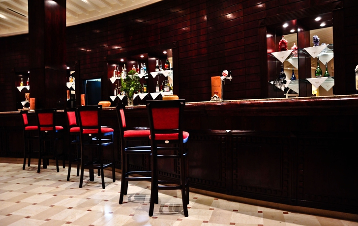 Imagen del bar/restaurante del Hotel Itropika. Foto 2