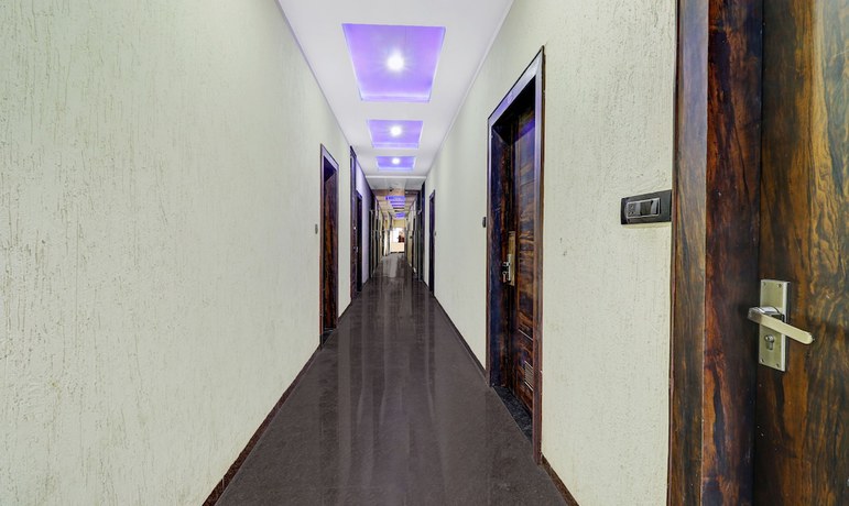 Imagen de los interiores del Hotel Itsy By Treebo - Anjali Mahal. Foto 14