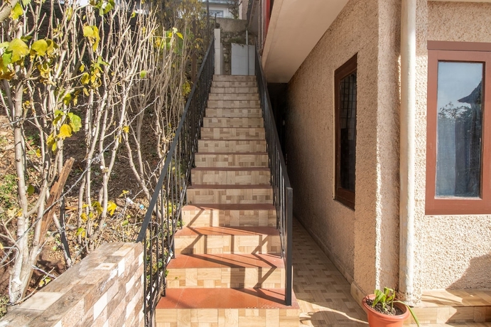 Imagen de los interiores del Hotel Itsy By Treebo - Avantika. Foto 13