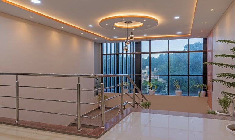 Imagen general del Hotel Itsy By Treebo - Kashi Grand, BHU. Foto 11