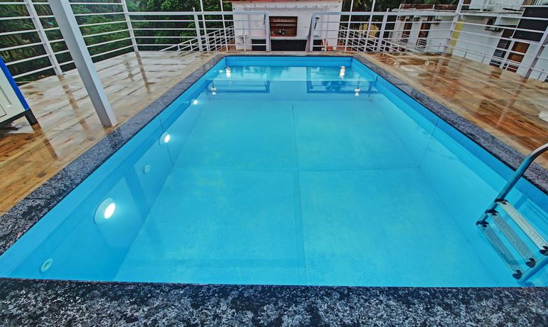 Imagen de la piscina del Hotel Itsy By Treebo - La Prince Residency. Foto 17