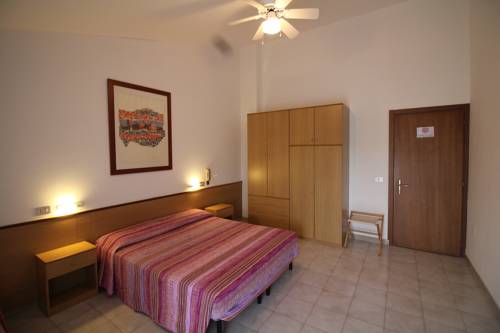Imagen de la habitación del Hotel Itta. Foto 1