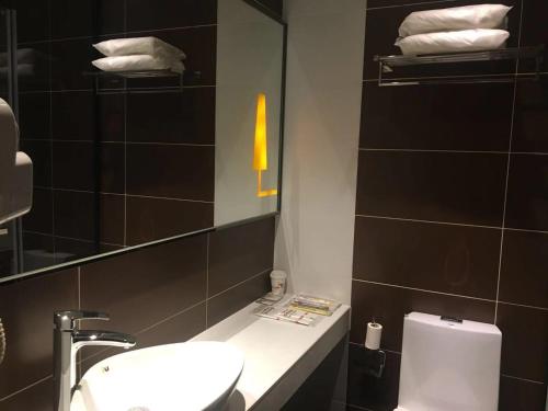 Imagen de la habitación del Hotel Iu Beijing Life Science Park Station. Foto 4