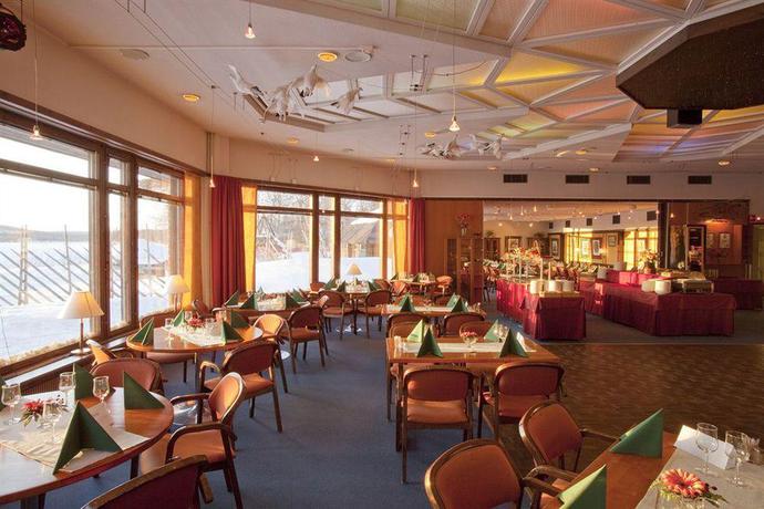 Imagen del bar/restaurante del Hotel Ivalo. Foto 2