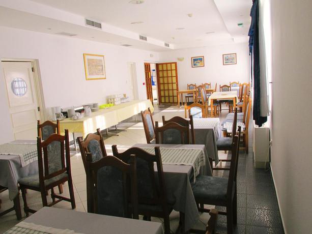 Imagen del bar/restaurante del Hotel Ivan. Foto 3