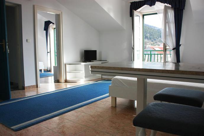 Imagen de la habitación del Hotel Ivan. Foto 5