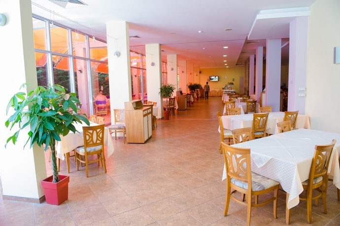 Imagen general del Hotel Ivana Palace. Foto 12