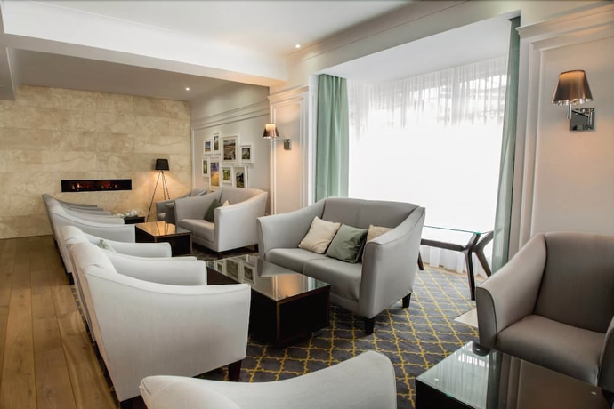 Imagen de los interiores del Hotel Ivanhoe Inn and. Foto 18