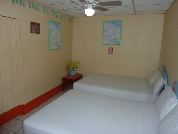 Imagen de la habitación del Hotel Ivania's. Foto 3