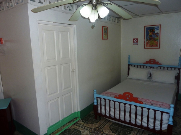 Imagen de la habitación del Hotel Ivania's. Foto 4