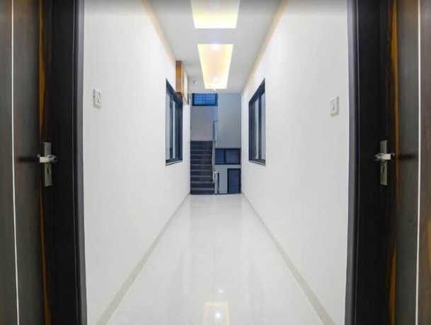 Imagen de los interiores del Hotel Ivanna. Foto 6