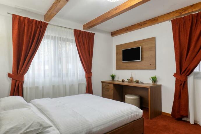 Imagen general del Hotel Ivascu. Foto 2