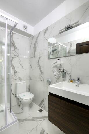 Imagen general del Hotel Ivascu. Foto 9