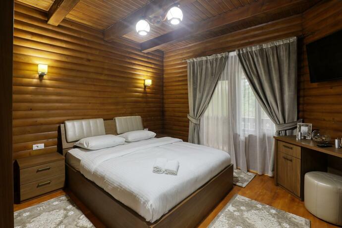 Imagen general del Hotel Ivascu. Foto 20