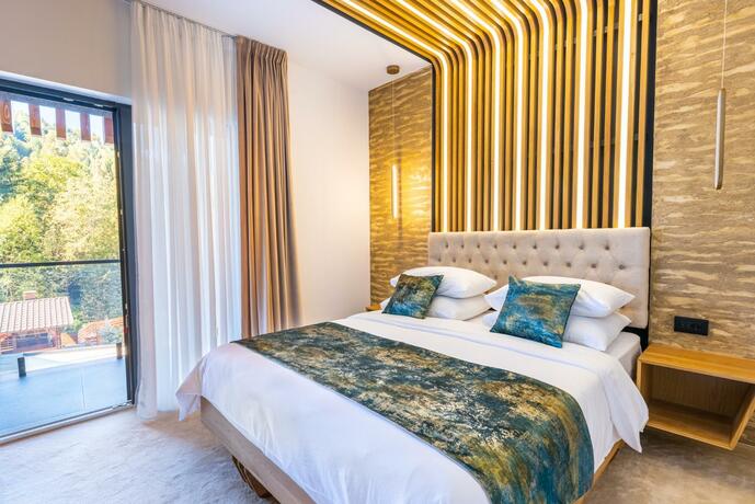 Imagen general del Hotel Ivascu. Foto 32