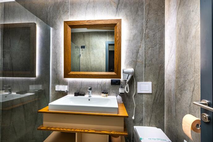 Imagen general del Hotel Ivascu. Foto 34