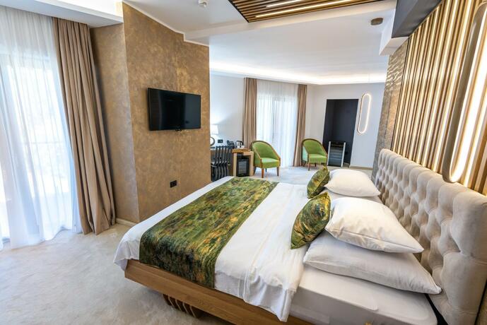 Imagen general del Hotel Ivascu. Foto 58