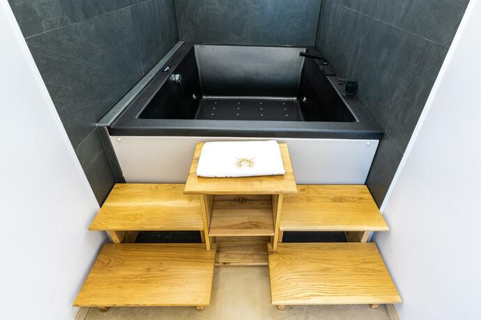 Imagen general del Hotel Ivascu. Foto 61