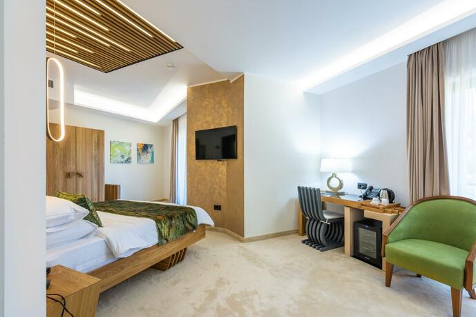 Imagen general del Hotel Ivascu. Foto 63