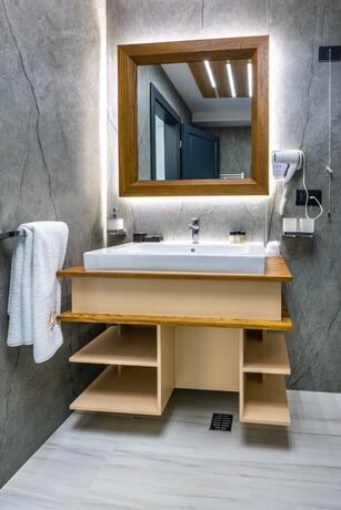 Imagen general del Hotel Ivascu. Foto 68