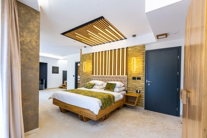 Imagen general del Hotel Ivascu. Foto 85