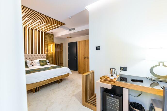 Imagen general del Hotel Ivascu. Foto 87