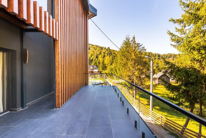 Imagen general del Hotel Ivascu. Foto 100