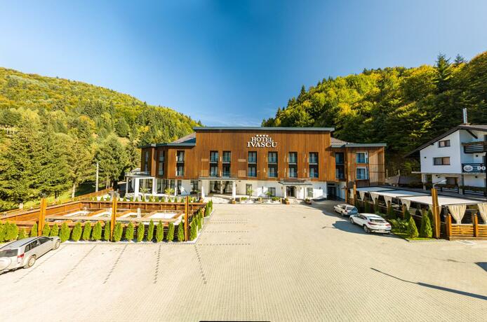 Imagen general del Hotel Ivascu. Foto 109