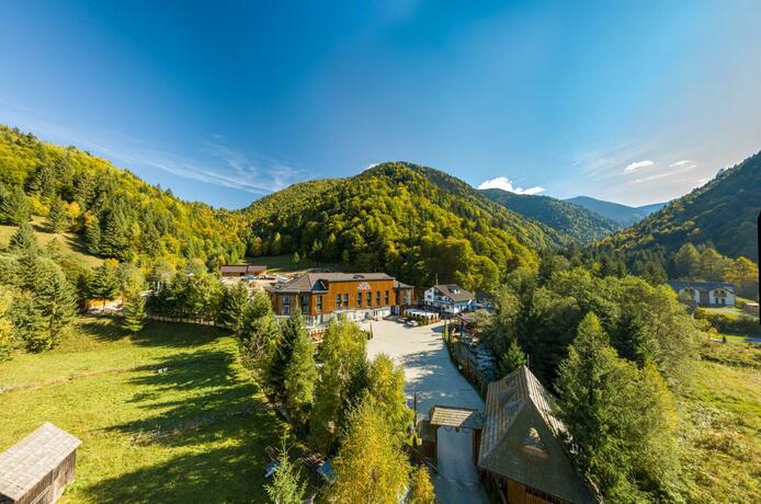 Imagen general del Hotel Ivascu. Foto 112