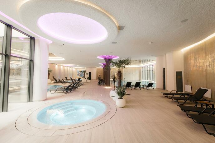 Imagen general del Hotel Ivascu. Foto 120