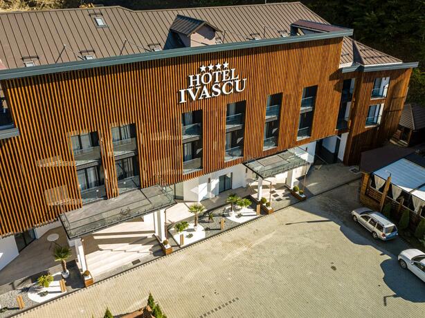 Imagen general del Hotel Ivascu. Foto 121