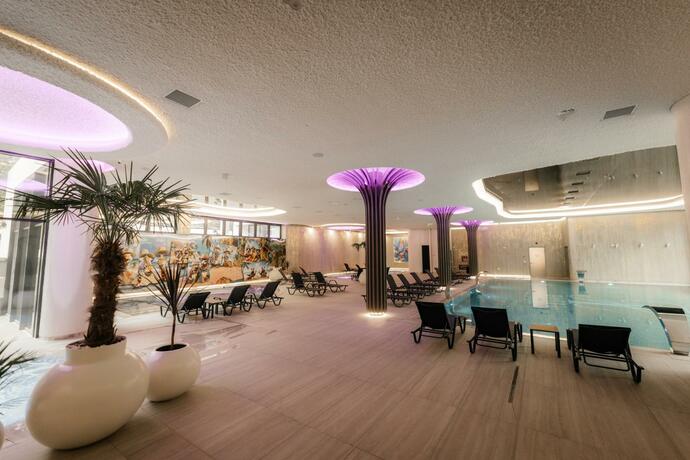 Imagen general del Hotel Ivascu. Foto 127