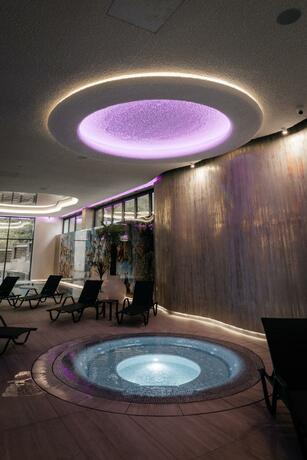 Imagen general del Hotel Ivascu. Foto 130