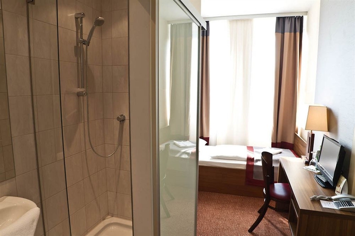 Imagen de la habitación del Hotel Ivbergs Berlin Messe. Foto 8