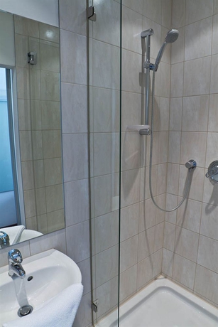 Imagen de la habitación del Hotel Ivbergs Berlin Messe. Foto 11