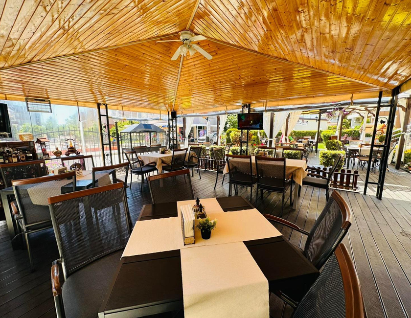 Imagen general del Hotel Ivian Family. Foto 12