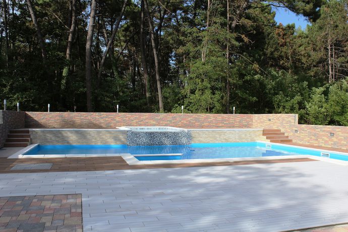 Imagen de la piscina del Hotel Ivona Medjugorje. Foto 20