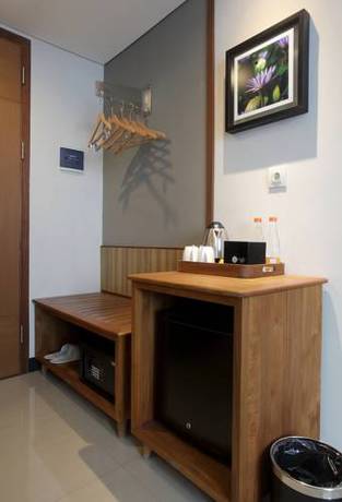 Imagen de la habitación del Hotel Ivory By Ayola Bandung. Foto 3